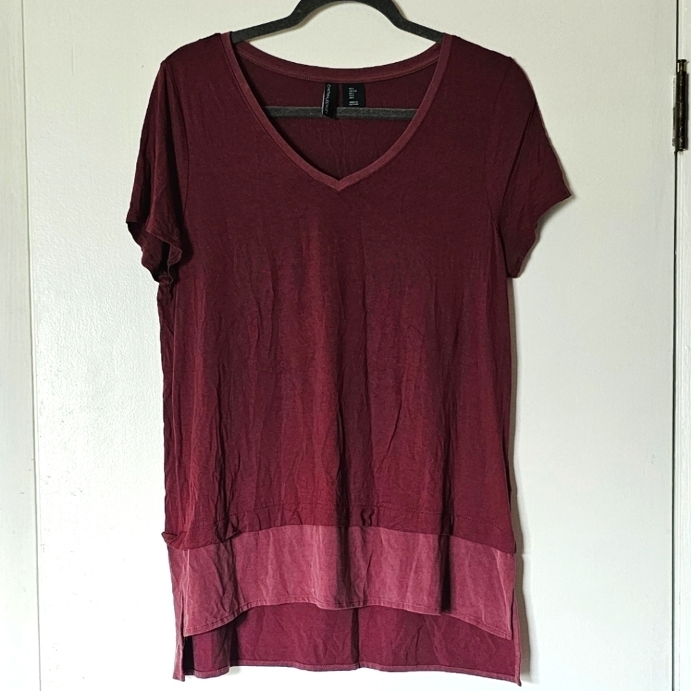 Cynthia Rowley burgundy short sleeve v neck t-shirt Size L